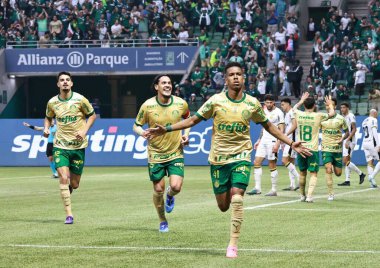 Sao Paulo (SP), Brezilya 09 / 15 / 2024 - Palmeiras 'tan Estevao golünü atıyor ve Brezilya Futbol Şampiyonası' nın 26 'ncı turunda geçerli olan Palmeiras ve Criciuma arasındaki maçtaki golünü kutluyor