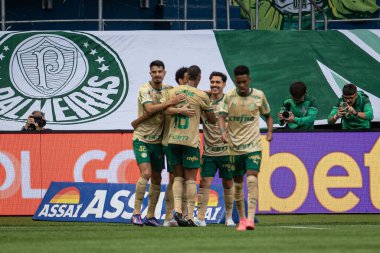 Sao Paulo (SP), Brezilya 09 / 15 / 2024 - Felipe Anderson, Brezilya Futbol Şampiyonası 'nın 26. turu için geçerli olan Palmeiras ve Criciuma arasındaki maçtaki golünü kutluyor