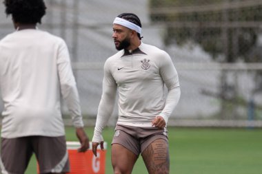 Sao Paulo (SP), 09 / 19 / 2024 - TRAINININING / CORINTHIANS - Memphis Depay, Sao Paulo-SP 'de Corinthians eğitimi sırasında, 19 Eylül 2024 sabahı. Korintliler Satürd 'de Atletico-GO ile karşılaşmaya hazırlanıyor.