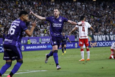 Fortaleza (CE), 09 / 22 / 2024 - Oyuncu Aylon, 2024 Brezilya Şampiyonası Serie B. Lc moreira / Thenews2 için geçerli olan Ceara (CE) ile Vila Nova (GO) arasındaki maçta golünü kutluyor.