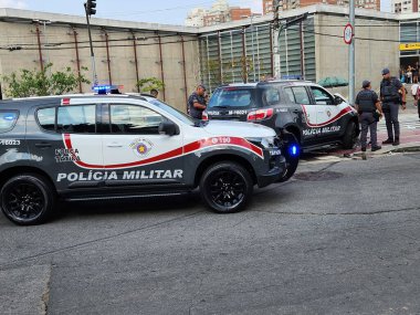 SAO PAULO (SP), 09 / 22 / 2024 - COLLISION / TRANSIT / PM / SP - Morumbi bölgesinde, Butanta alışveriş merkezi yakınlarındaki bir direğe çarpma, 22 Eylül 2024 Pazar günü öğleden sonra. (Fotoğraf: Leco Viana / Thenews2)