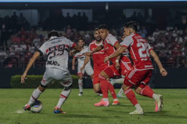 Sao Paulo (SP), Brezilya 09 / 22 / 2024 - Futbolcu Willian, Sao Paulo ile Internacional arasındaki maç sırasında, 2024 Brezilya Şampiyonası 'nın 27. turu için geçerli, A serisi, Morumbis' te düzenlendi. 