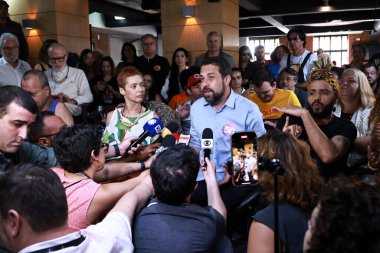 Sao Paulo (SP), Brezilya 09 / 23 / 2024 Sao Paulo Guilherme Boulos (PSOL) belediye başkanı adayı, Engelliler için kısaltma olan PCD tematik bir toplantıya katılıyor. (Leco Viana / thenews2))