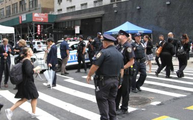UNGA79 'da sıkı güvenlik. 23 Eylül 2024, New York, ABD: Birleşmiş Milletler Genel Kurulu 79 döneminde birçok devlet başkanının varlığı nedeniyle, örgütün New York 'taki genel merkezinde yer almaktadır (Niyi Fote / thenews2)