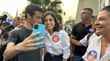 The candidate for mayor of the city of Sao Paulo, Tabata Amaral participates in a Walk in the Carrao region, East Zone of the city of Sao Paulo, on the afternoon of this Tuesday, August 24, 2024. (Foto: Oslaim Brito/Thenews2/Deposit Photos)  clipart