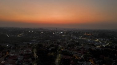 Sao Paulo (SP), Brezilya 09 / 24 / 2024 - Ulusal Meteoroloji Enstitüsü 'ne (Inmet) göre, Sao Paulo şehri bu Salı (24) yılın en yüksek sıcaklığını 35,1C ile kaydetti.)