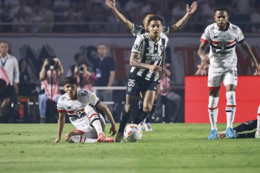 SAO PAULO (SP), Brezilya 09 / 25 / 2024 - Botafogo oyuncusu Vititnho, Sao Paulo ve Botafogo arasındaki maçta, Copa Libertadores da America 'nın çeyrek finallerinin ikinci ayağı için Morumbi' de geçerlidir (Leco Viana / Thenews2)