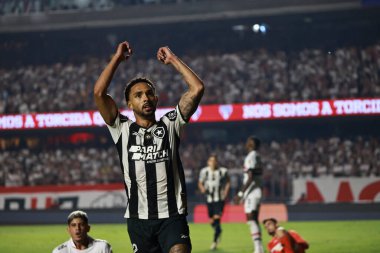 SAO PAULO (SP), Brezilya 09 / 25 / 2024 - Botafogo oyuncusu Vititnho, Sao Paulo ve Botafogo arasındaki maçta, Copa Libertadores da America 'nın çeyrek finallerinin ikinci ayağı için Morumbi' de geçerlidir (Leco Viana / Thenews2)