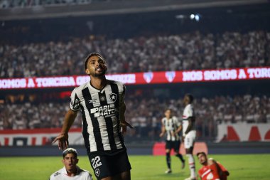 SAO PAULO (SP), Brezilya 09 / 25 / 2024 - Botafogo oyuncusu Vititnho, Sao Paulo ve Botafogo arasındaki maçta, Copa Libertadores da America 'nın çeyrek finallerinin ikinci ayağı için Morumbi' de geçerlidir (Leco Viana / Thenews2)