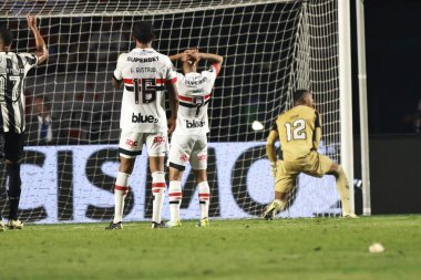 VSAO PAULO (SP), Brezilya 09 / 25 / 2024 - Sao Paulo oyuncusu Lucas, Morumbi 'de Copa Libertadores da America' nın çeyrek finallerinin ikinci ayağı için geçerli olan Sao Paulo ve Botafogo arasındaki maçta penaltıyı kaçırdı (Leco Viana / Thenews2)
