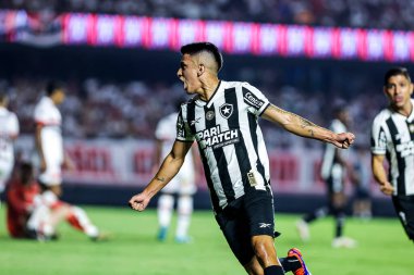 SAO PAULO (SP), 09 / 25 / 2024 - Thiago Almada, Morumbi 'de Copa Libertadores da America çeyrek finalinin ikinci ayağı için geçerli olan Sao Paulo ve Botafogo arasındaki maçta golünü kutluyor. (Fotoğraf: Tomze Fonseca / Thenews2)