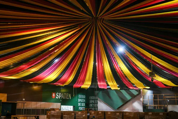 BLUMENAU (SC), 09 / 25 / 2024 - OKTOBERFEST / SANTA CATARINA / BLUMENAU - Almanya 'nın dışındaki en büyük Alman festivali olan 39. (Fotoğraf: Richard Ferrari / Thews2 / Depozito Fotoğrafları) 