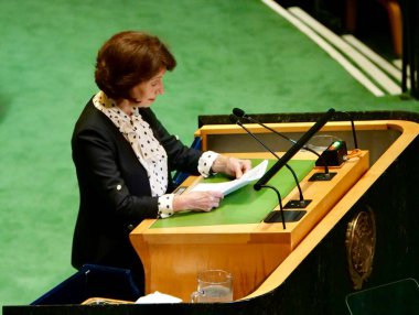Kuzey Makedonya Cumhurbaşkanı Gordana Siljanovska-Davkova New York 'ta UNGA 79' da bir konuşma yaptı. 26 Eylül 2024, New York, ABD: (niyi fote / theenews2)