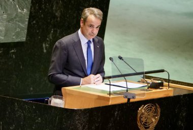Yunanistan Başbakanı Kyriakos Mitsotakis New York 'ta UNGA 79' da bir konuşma yaptı. 26 Eylül 2024, New York, ABD: Yunanistan Başbakanı, Ekselansları Kyriakos Mitsotakis New York UNGA79 'da (niyi fote / theenews2)