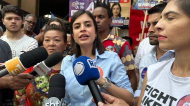 SAO PAULO (SP), Brezilya 09 / 26 / 2024 - Sao Paulo kentinin belediye başkanı adayı Tabata Amaral, şehrin kuzey bölgesinde ve konvoy sonrasında bir basın toplantısı düzenledi (oslaim brito / theenews2)