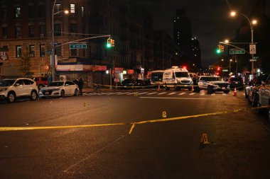 New York, Manhattan 'ın Washington Heights bölgesinde iki adam vuruldu, bir adam öldürüldü. 2 Ekim 2024, Manhattan, New York, ABD: Çarşamba sabahı 12: 05 civarında, Batı 160 ve Amsterdam Bulvarı 'nda (Kyle Mazza / thews2)
