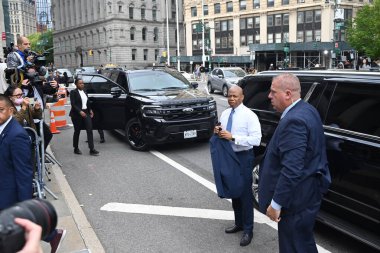 New York Belediye Başkanı Eric Adams New York, Manhattan 'daki Thurgood Marshall Birleşik Devletler Adliyesi' ne geldi. 2 Ekim 2024, Manhattan, New York, ABD