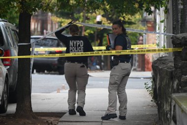 40 yaşındaki Kavon Reid Bronx, New York 'ta vurularak öldürüldü. 2 Ekim 2024, Bronx, New York, ABD: Çarşamba öğleden sonra, yaklaşık 13: 47 'de Kavon Reid Doğu 1980 ve Pond Place' de vuruldu. NYPD Doğu 1980. Cadde 'ye cevap verdi. 