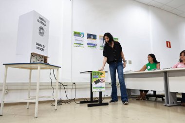 Sao Paulo (SP), Brezilya - TRE-SP başkanı Yargıç Silmar Fernandes 'in basın toplantısı ve TRE-SP' nin Rua Francisca Miquelina 'daki lobisinde oylama akışının gösterimi, 123, Bela Vista, başkentin merkezi (leco viana / thews2)