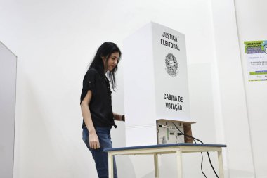 Sao Paulo (SP), Brezilya - TRE-SP başkanı Yargıç Silmar Fernandes 'in basın toplantısı ve TRE-SP' nin Rua Francisca Miquelina 'daki lobisinde oylama akışının gösterimi, 123, Bela Vista, başkentin merkezi (leco viana / thews2)