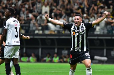 BELO HORIZONTE (MG), Brezilya 10 / 02 / 2024 Atletico oyuncusu Paulinho, Brezilya Kupası yarı finalleri için geçerli olan Atletico-MG ve Vasco arasındaki maçta attığı golü kutluyor.)