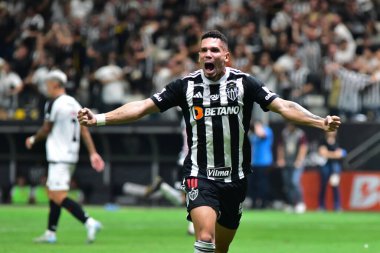 BELO HORIZONTE (MG), Brezilya 10 / 02 / 2024 Atletico oyuncusu Paulinho, Brezilya Kupası yarı finalleri için geçerli olan Atletico-MG ve Vasco arasındaki maçta attığı golü kutluyor.)