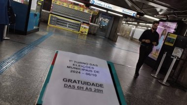 Sao Paulo (SP), 10 / 06 / 2024 - Yolcular seçim günü Sao Paulo Metro 'nun birinci hattındaki Santa Cruz istasyonuna ücretsiz geçiş ve turnikeler ile tüm Metro, CPTM ve Via Mobilidade istasyonlarında. (Fotoğraf: Leandro Chemalle / The Newws2)