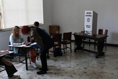 SAO PAULO (SP), Brezilya 10 / 06 / 2024 Madre Alix okulundaki seçmen hareketi, Jardim Paulistano bölgesi, bu Pazar, 6 Ekim 2024. (Leco Viana / Newws2) 