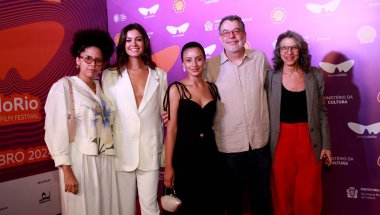 RIO DE JANEIRO (RJ), 10/05/2024  FESTIVAL/CINEMA/PRE-PREMIERE  Filmmaker Yasmin Taina, during the pre-premiere of the film Virginia e Adelaide, held during the Rio 2024 Festival, in the city of Rio de Janeiro  (Foto: Onofre Veras/Thenews2) clipart