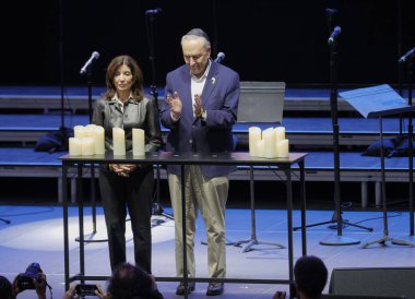 Bir yıl sonra, 7 Ekim. 7 Ekim 2024, Central Park, New York, ABD: UJA ve JCRC 'nin İsrail' de 7 Ekim 'de Central Park, Rumsey Playfield Doğu 72. Cadde' de gerçekleştirilen bir yıllık terörist saldırılarının yıldönümü (niyi fote / theenews2)