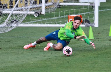 Sao Paulo (SP), 10 / 08 / 2024 - TRAINING / SELECTION / CBF / SP - Kaleci Ederson Santana, Brezilya Erkekler Futbol Takımı eğitimi sırasında, Barra Funda 'da CT do Palmeiras, Sao Paulo- SP, 8 Ekim 2024. (leco viana / the newws2)