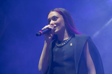 New Yorklular, Hamas 'ın 7 Ekim' de İsrail 'e düzenlediği saldırıların yıldönümünü kutluyorlar. 7 Ekim 2024, New York, ABD: New York Belediye Başkanı Eric Adams bir & quot; 7 Ekim: 1 Yıl Sonra (m10 / theenews2) anma töreninde mum yaktı)