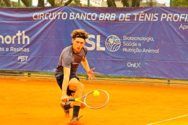 CURITIBA (PR), Brezilya 10 / 09 / 2024 - Engie-BRB Profesyonel Tenis Kupası 'nın 5. aşaması, Brezilya Tenis Konfederasyonu' nun (Edson de souza / thenews2) puan sayan Curitiba 'daki Merces Tenis Clube sahalarında Çarşamba günü başladı.)