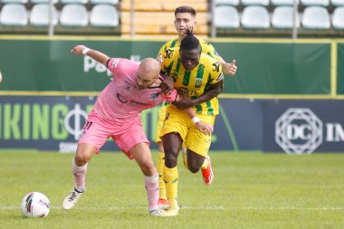 Tondela (PT) Portekiz 10 / 12 / 2024 - Andre, Leixoes oyuncusu, ve Maviram, Tondela x Leixoes, Portekiz Süper Ligi 'nin 8. turu için geçerli olan maçta (alexandre gomes / thews2)