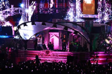 ITU (SP), Brezilya 10 / 13 / 2024 - Şarkıcı Ludmila, Kuzey Amerika DJ 'i Steve Aoki' nin sunumuna katıldığı sırada, Tomorrowland Brasil 2024 (leco viana / thenews2)