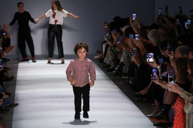 Sao Paulo (SP), Brezilya 10 / 15 / 2024 Lilly Sarti moda gösterisi Sao Paulo Moda Haftası, SPFW N58, Brezilya Kültür Pavyonu (PACUBRA), bu 15 Ekim 2024, Salı. (Fotoğraf: Leco Viana / Thenews2) 