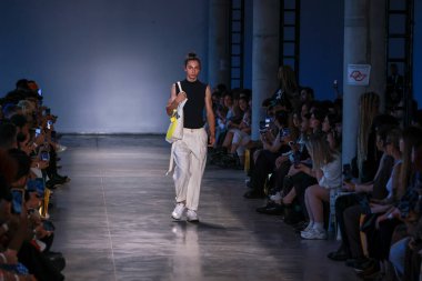 Sao Paulo (SP), Brezilya 10 / 16 / 2024 Gefferson Villa Nova defilesi Sao Paulo Moda Haftası, SPFW N58, Brezilya Kültür Pavyonu (PACUBRA), bu Çarşamba, 16 Ekim 2024. (Leco Viana / Newws2)