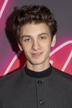 15 Ekim 2024, New York, New York, ABD: Mark Eydelshteyn 15 Ekim 2024 tarihinde New York 'ta Regal Times Meydanı' ndaki 