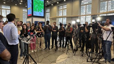 SAO PAULO (SP), Brezilya 10 / 16 / 2024 Sao Paulo Ricardo Nunes belediye başkanı ve yeniden seçilme adayı, kentin orta kesimindeki Smartsampa 'da eylem sunmak için basın toplantısı düzenledi (oslaim brito / theenews2)