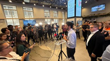 SAO PAULO (SP), Brezilya 10 / 16 / 2024 Sao Paulo Ricardo Nunes belediye başkanı ve yeniden seçilme adayı, kentin orta kesimindeki Smartsampa 'da eylem sunmak için basın toplantısı düzenledi (oslaim brito / theenews2)