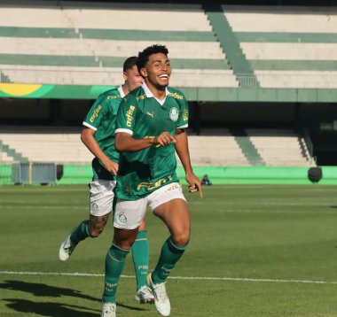 CURITIBA (PR), 10 / 17 / 2024 - SOCCER / BRAZILIAN CUP / SUB 20 / CORITIBA VS PALMEIRAS - Palmeiras oyuncusu Luighi, Coritiba ve Palmeiras arasındaki maç sırasında Brezilya Kupası Sub 20 (edson de souza / thenews2)