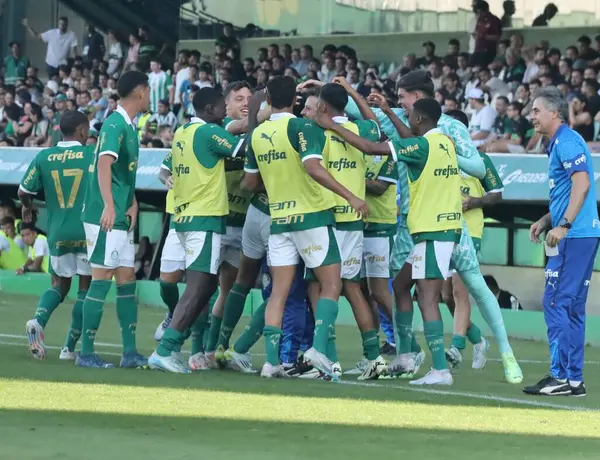 CURITIBA (PR), 10 / 17 / 2024 - SOCCER / BRAZILIAN CUP / SUB 20 / CORITIBA VS PALMEIRAS - Palmeiras oyuncusu Luighi, Coritiba ve Palmeiras arasındaki maç sırasında Brezilya Kupası Sub 20 (edson de souza / thenews2)