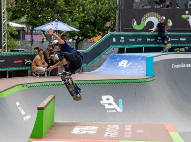 Rio de Janeiro (RJ), 10/18/2024 - STU/SKATE/PRACA DO /STREET/PARK  Skateboarder Augusto Akio during the STU Pro Tour tournament that features the main skateboarders from the national and international scene.  (Erica Martin /Thenews2)  clipart