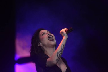 NATAL (NR), Brezilya 10 / 18 / 2024 - Singer Pitty, 18 Ekim 2024 Cuma gecesi Natal kentinde düzenlenen MADA Festivali sırasında. (Fotoğraf: Jos Aldenir / Thenews2 / Depozito Fotoğrafları) 