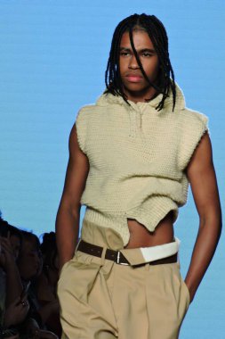 Sao Paulo (SP), 10 / 19 / 2024 - FASHION / SHOW / SPFW / N58 - Moda tasarımcısı Lucas Leao tarafından Sao Paulo Moda Haftası N58 'de 19 Ekim 2024' te Alışveriş Iguatemi 'de gerçekleştirildi. (Leandro Chemalle / Yeniler 2)