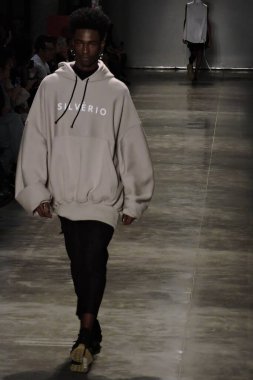 Sao Paulo (SP), 10 / 19 / 2024 - FASHION / SHOW / SPFW / N58 - Walter Silverio moda defilesi Sao Paulo Moda Haftası N58 'de bu Cumartesi öğleden sonra Sao Paulo' daki Brezilya Kültür Pavyonu 'nda. (Leandro Chemalle / Yeniler 2)