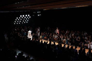 Sao Paulo (SP), 10 / 18 / 2024 - SPFW N58 / SHOW / FASHION Rebata Buzzo moda gösterisi Sao Paulo Moda Haftası, SPFW n58, bu Cuma Iguatemi alışveriş merkezinde gerçekleşecek. (Leco Viana / Newws2) 