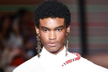 Sao Paulo (SP), 10 / 18 / 2024 - SPFW N58 / SHOW / FASHION / FASHION Moda Show by the Apartamento 03 brand at Sao Paulo Fashion Week, SPFW n58, which vuku bulan bu Cuma, 18 Ekim 2024. (Fotoğraf: Leco Viana / Thenews2)