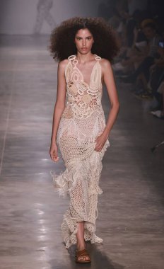 Sao Paulo (SP), 10 / 18 / 2024 - Sao Paulo Moda Haftası 'nın beşinci gününde Sou de Algodao moda gösterisi (SPFW), Brezilya Kültür Pavyonu' nda, başkentin güneyinde, Ibirapuera Park 'ta. 