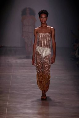 Sao Paulo (SP), 10 / 18 / 2024 - Sao Paulo Moda Haftası 'nın beşinci gününde Sou de Algodao moda gösterisi (SPFW), Brezilya Kültür Pavyonu' nda, başkentin güneyinde, Ibirapuera Park 'ta. 